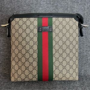 Gucci crossbody messenger bag authentic
